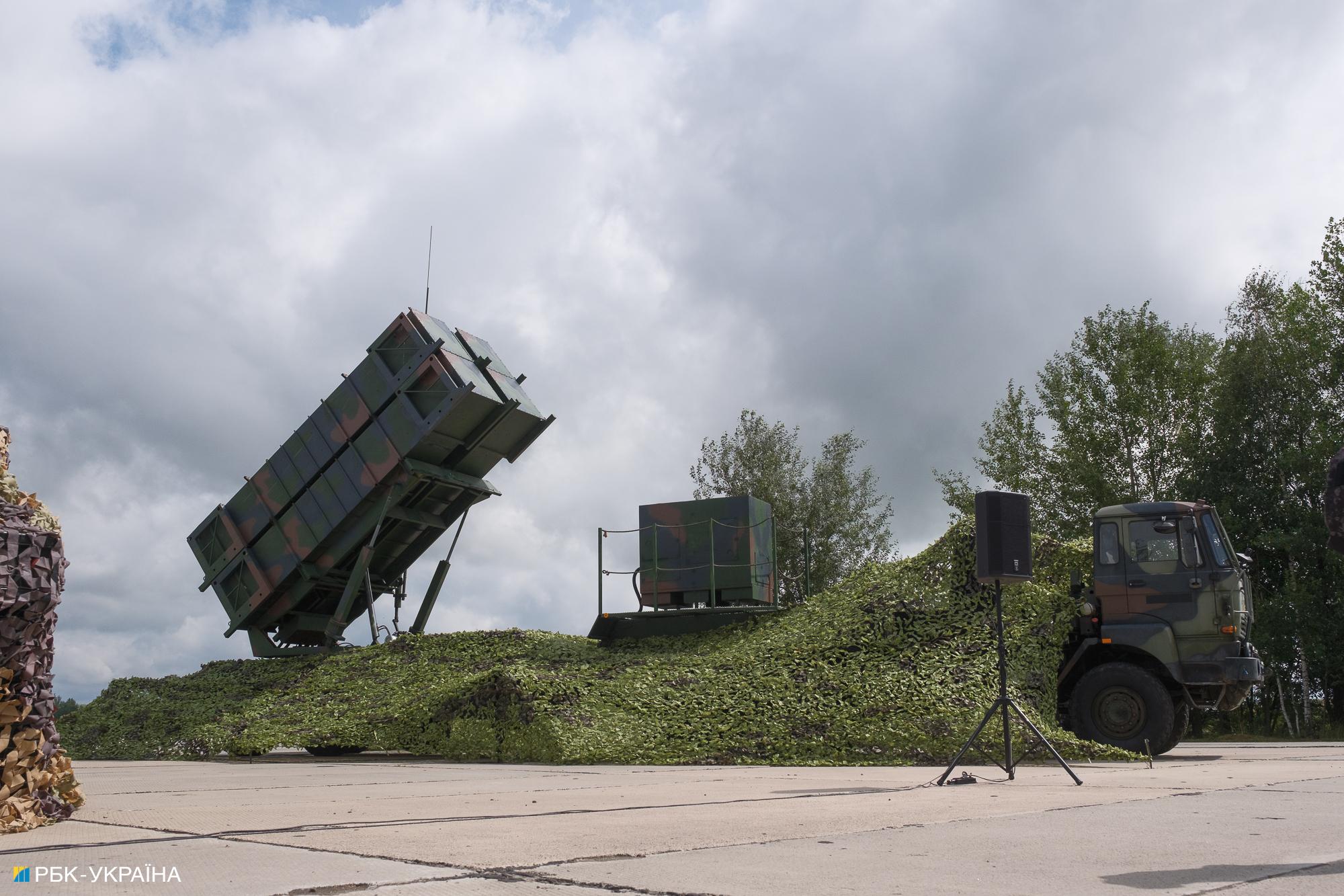 Нові КАБи, &quot;Іскандери&quot; та дрони. Як Росія вдосконалює арсенал терору проти України